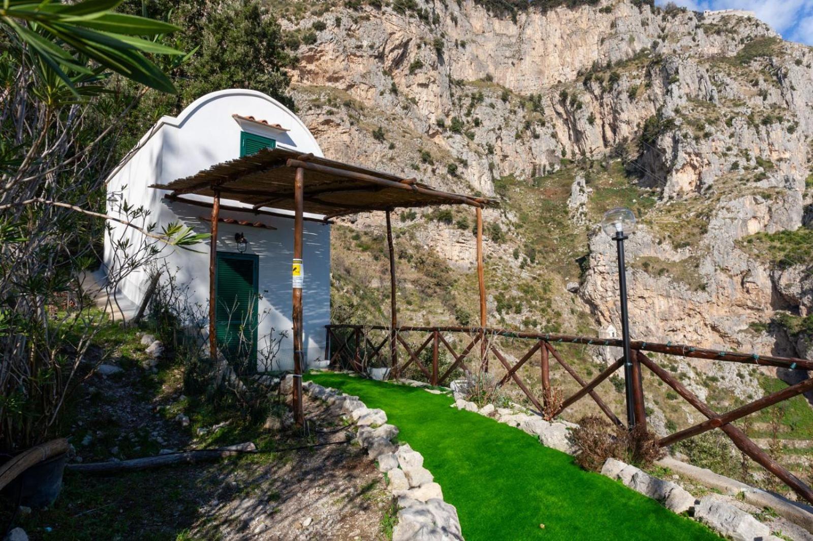 La Casetta Nel Bosco, Amalfi Eksteriør billede